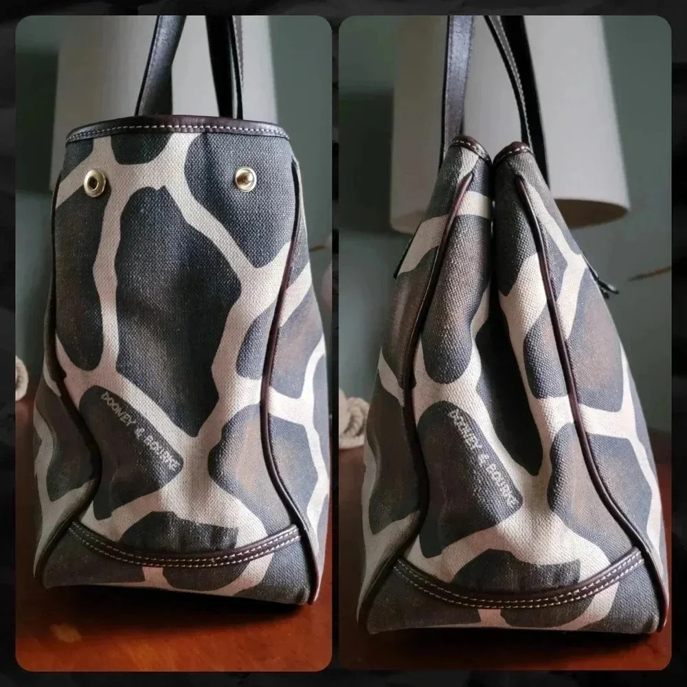 Dooney & Bourke Giraffe Print Safari Tote Brown Leather Canvas Bag - Picture 12 of 16